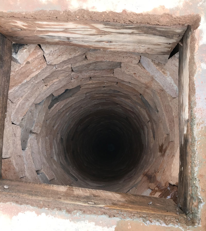 Trou du puits, avant le château d'eau.