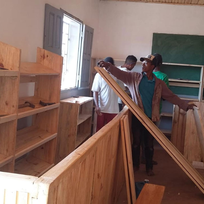 Bibliothèque en cours d’aménagement